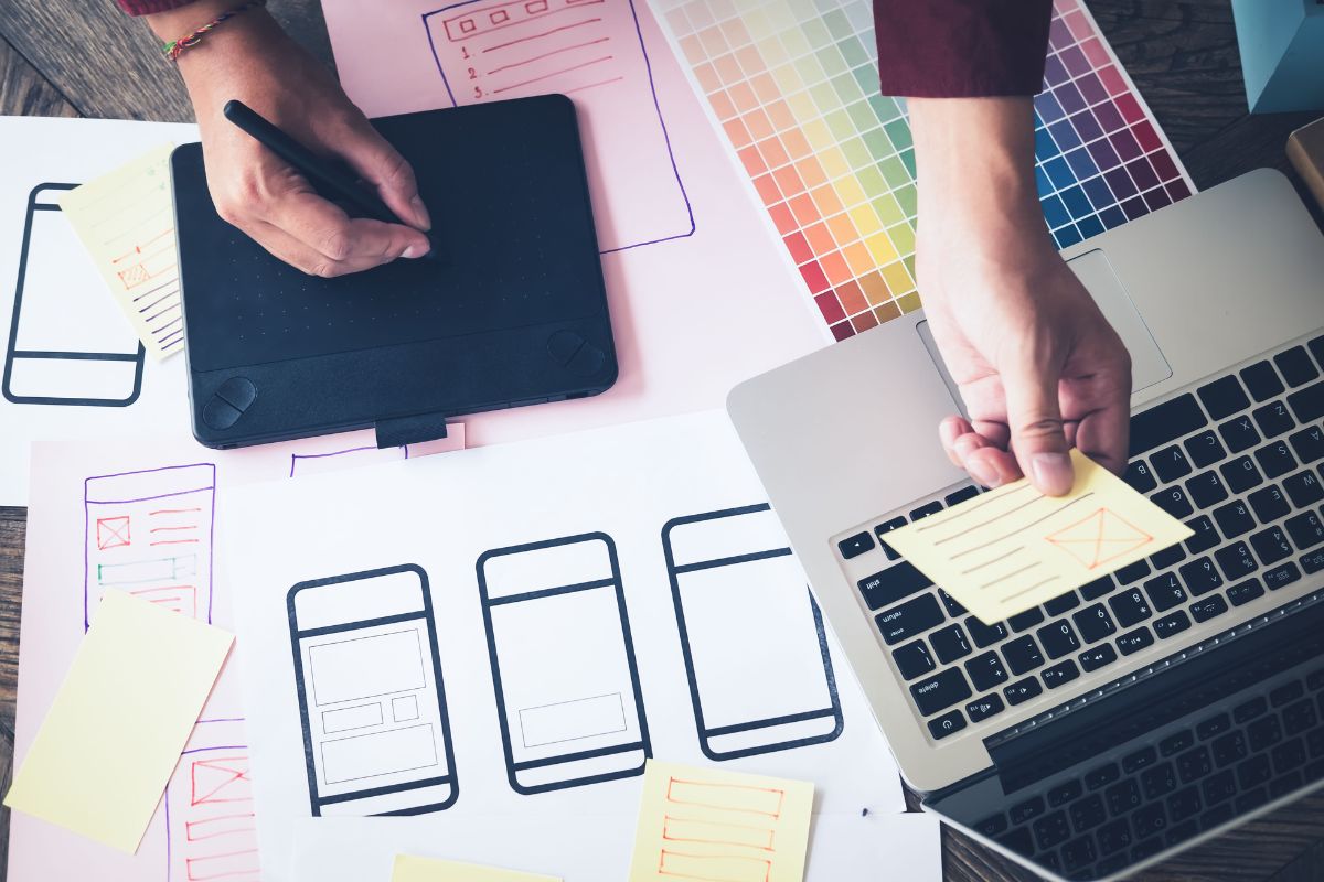 Translating Ideas into Visual Narratives