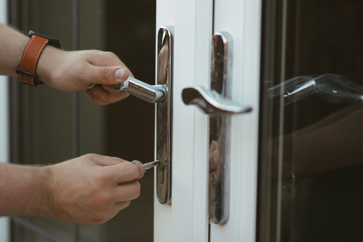 Locksmith Excellence in Door Lock Repairs