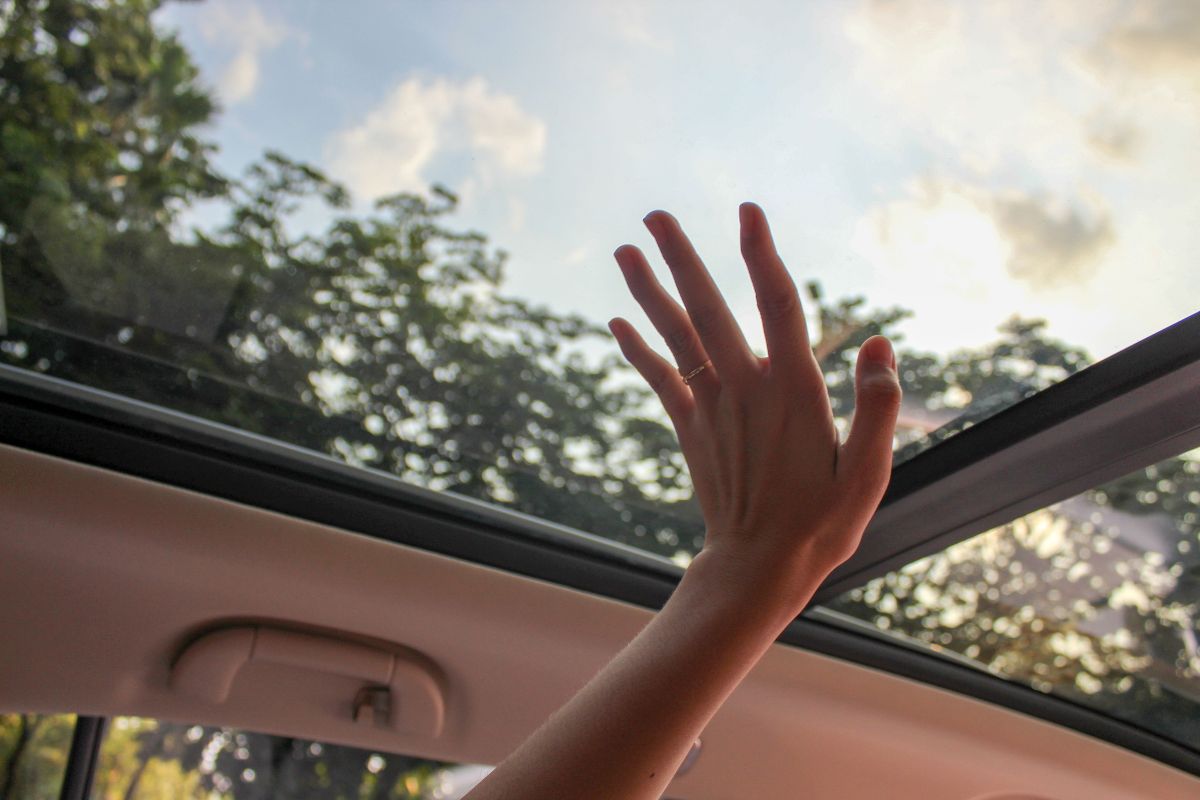 Safe and Secure Sunroof Replacements
